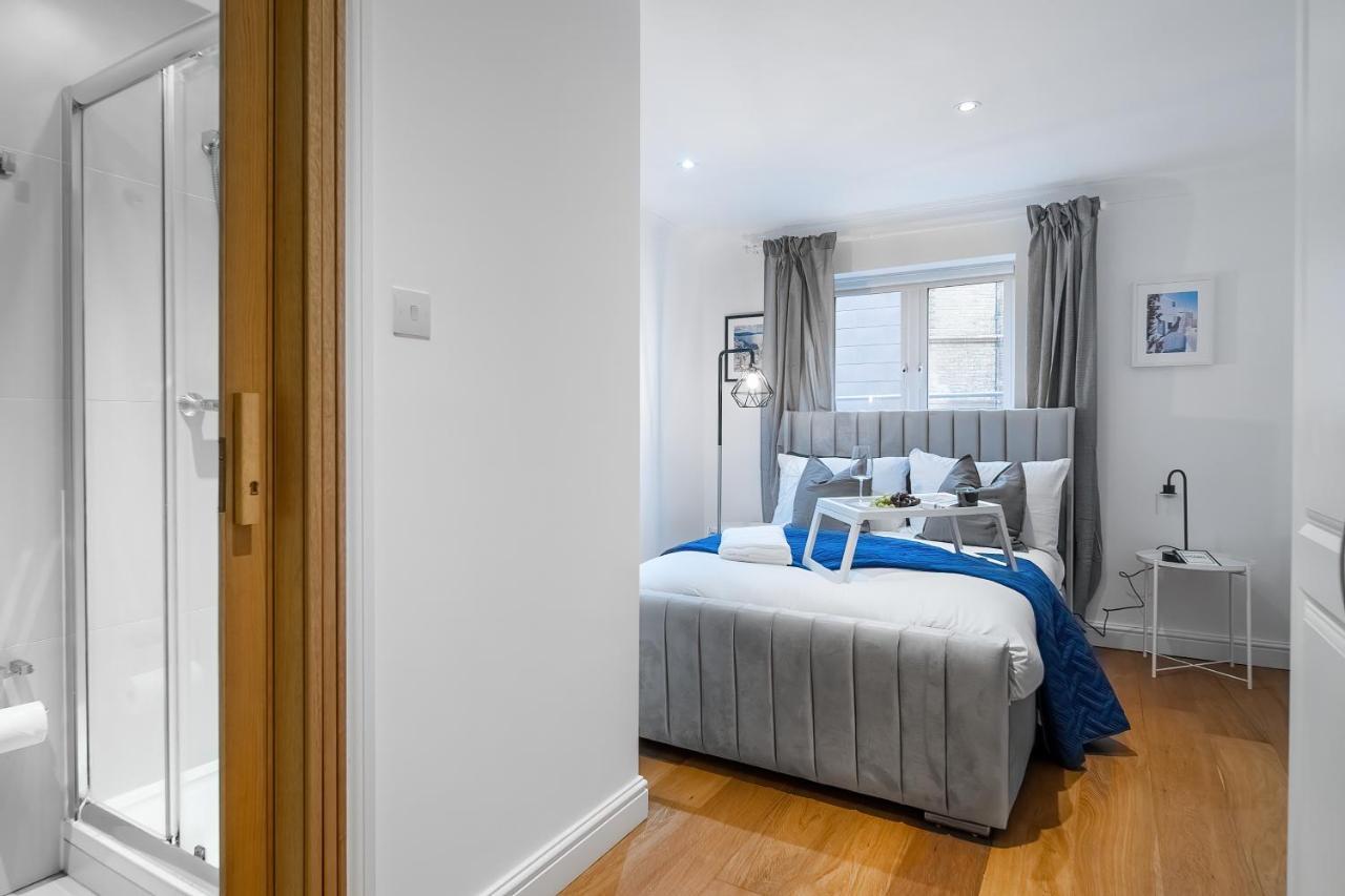 Chic 3 Bed Apartment Near London Bridge With Balcony ภายนอก รูปภาพ