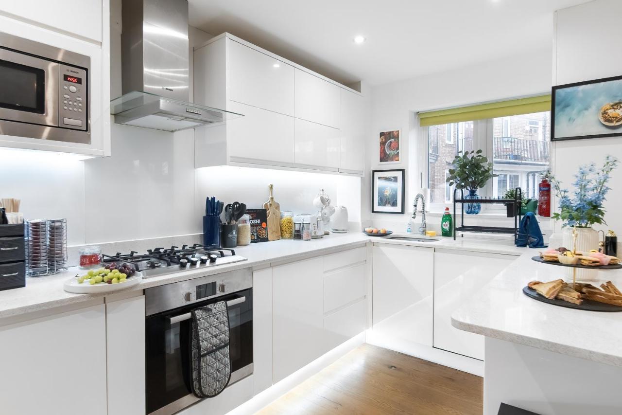 Chic 3 Bed Apartment Near London Bridge With Balcony ภายนอก รูปภาพ
