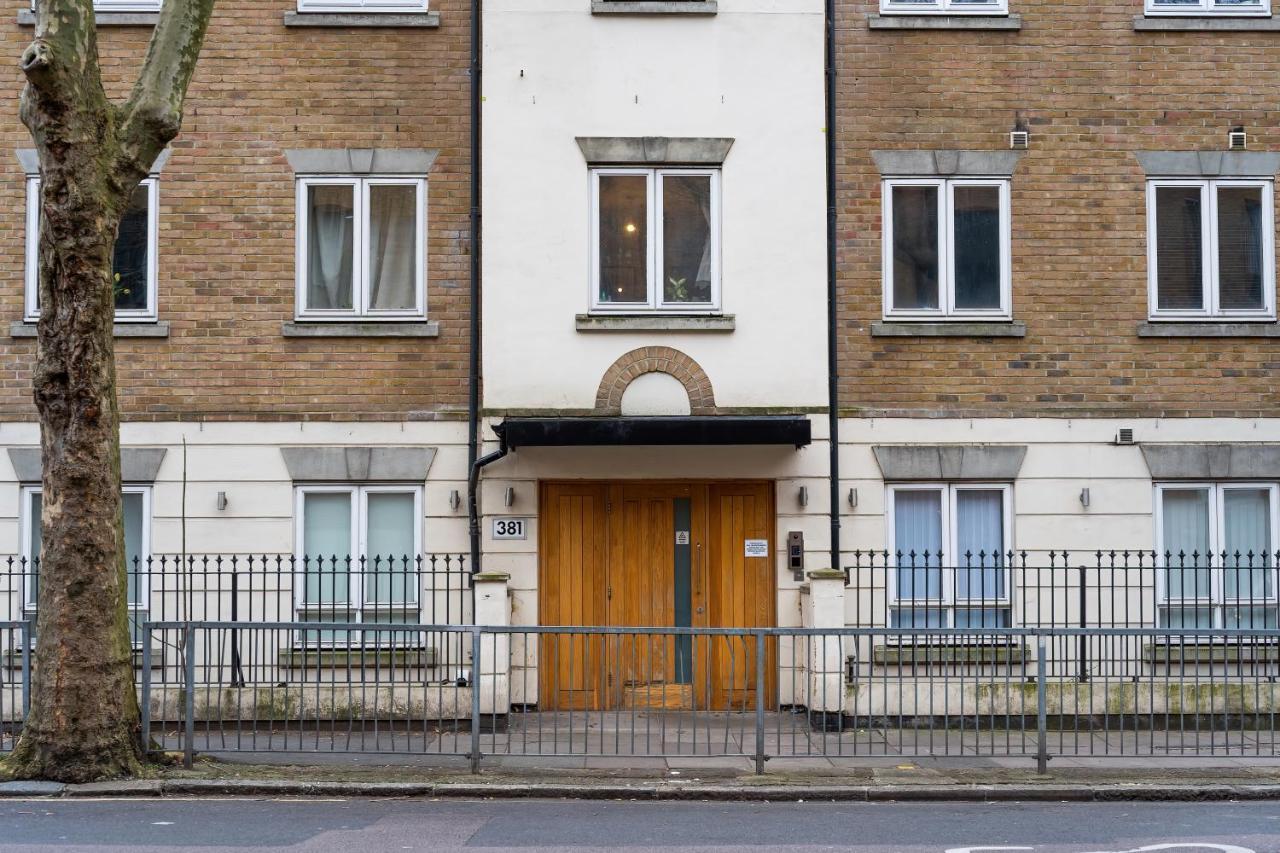 Chic 3 Bed Apartment Near London Bridge With Balcony ภายนอก รูปภาพ